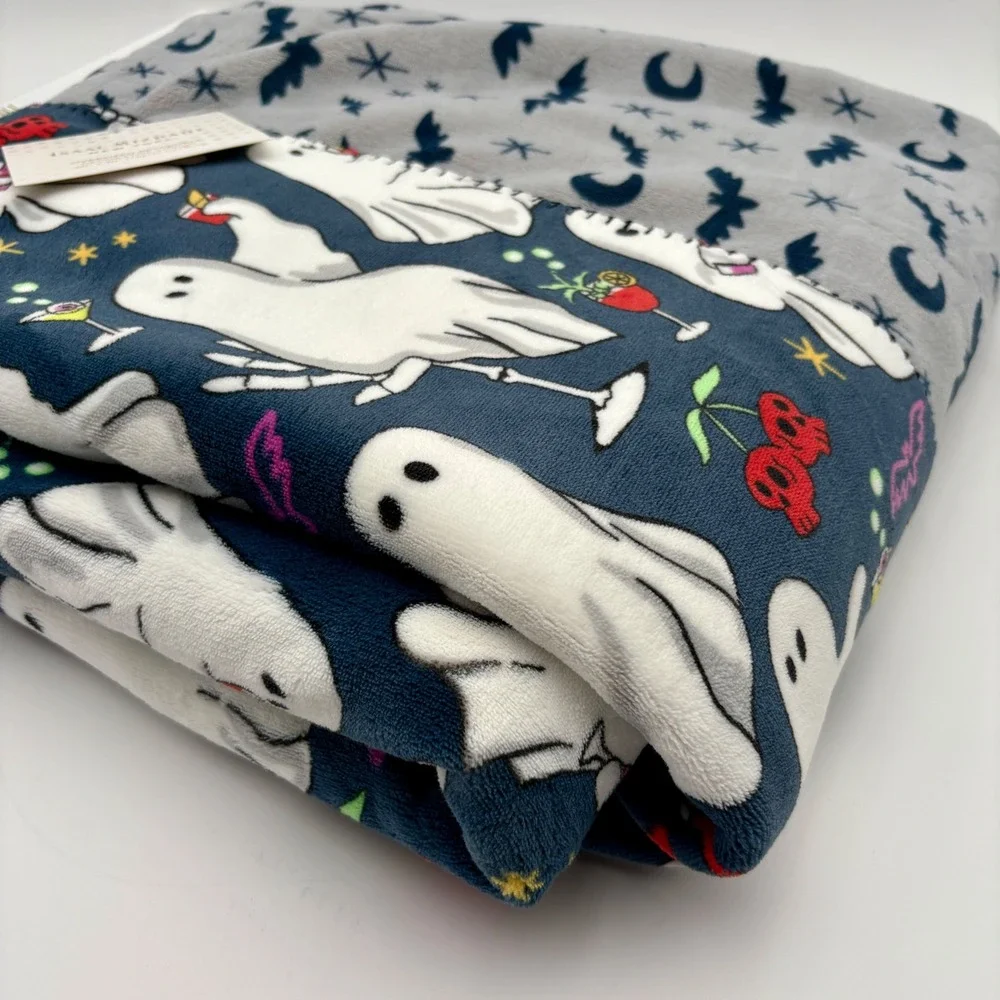 Isaac Mizrahi‎ HALLOWEEN Ghosts Booze Reversible Throw Blanket Spooky Decor Soft